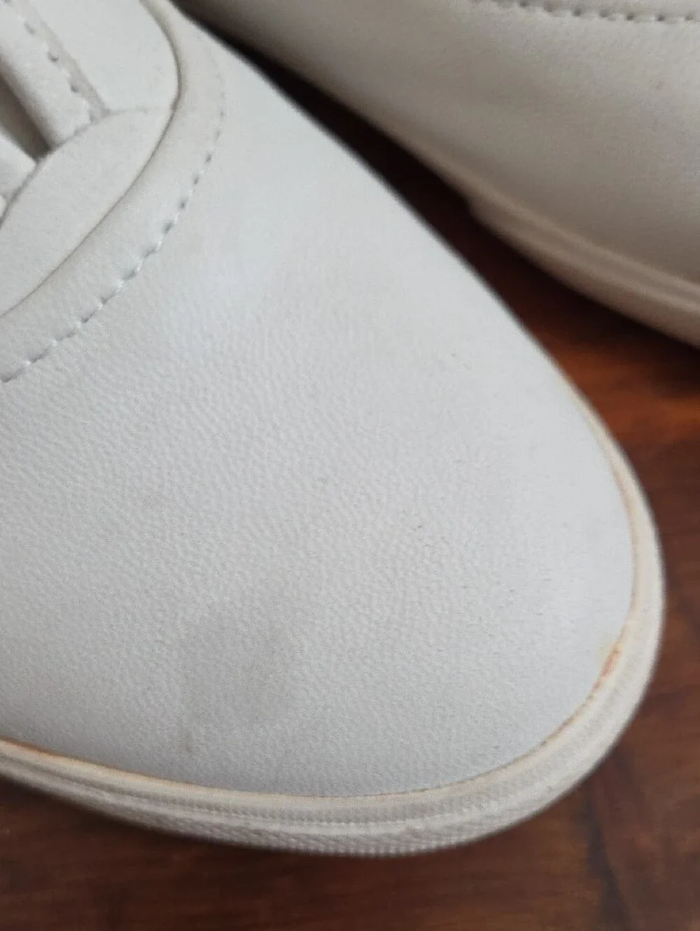 Frye Women's White Slip-On Casual Loafers
